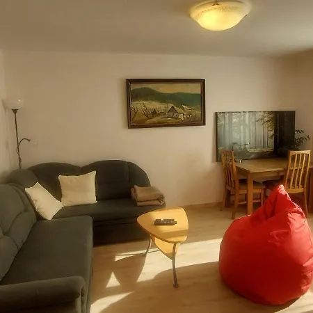 House Rojer Lägenhet *
